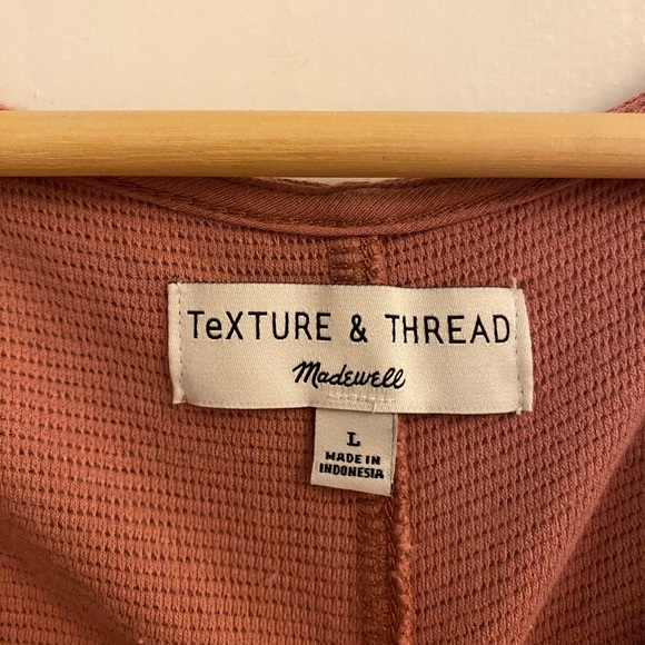 Texture and Thread mauve colored tank - Picture 2 of 4